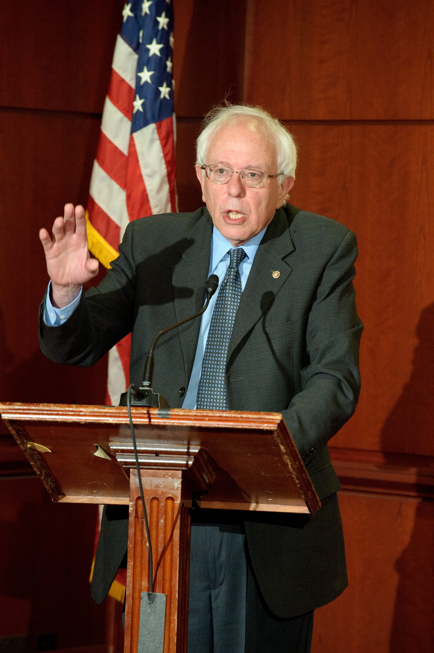 Read more about the article Bernie Introduces Oil Speculation Bill