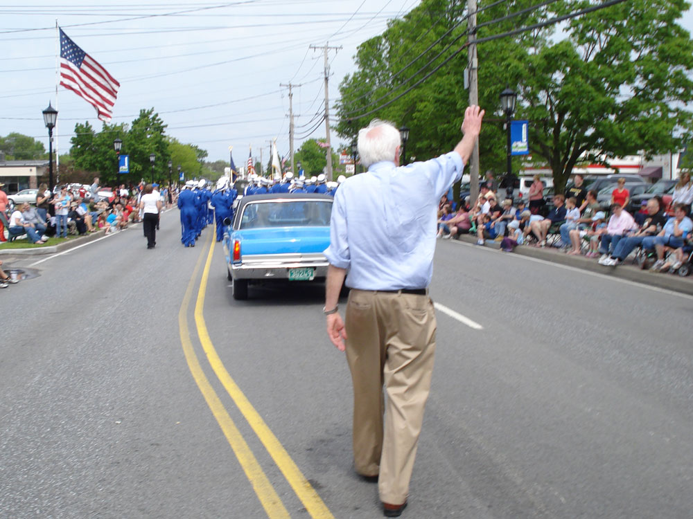 Memorial Day Parade Essex Junction Senator Bernie Sanders