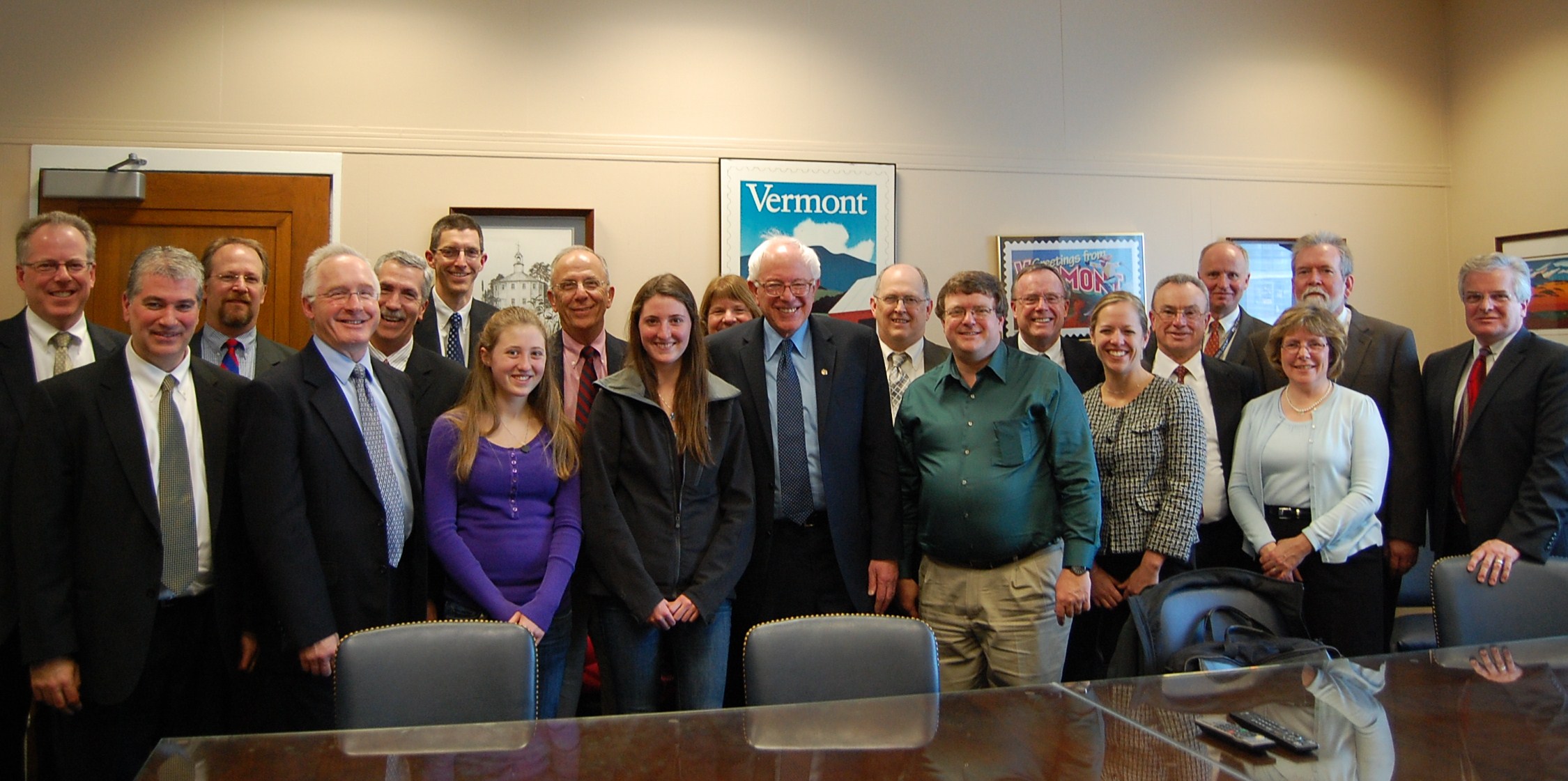 Read more about the article Sanders Meets with the Association of Vermont Credit Unions