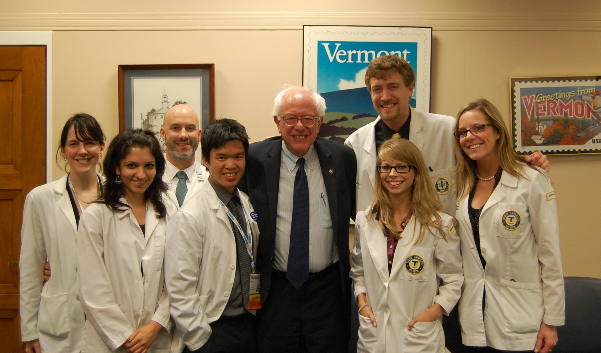 Read more about the article Sanders Meets with Medical Students