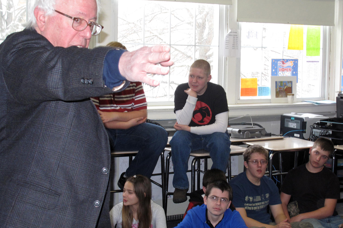 Read more about the article Bernie chats with students in Poultney