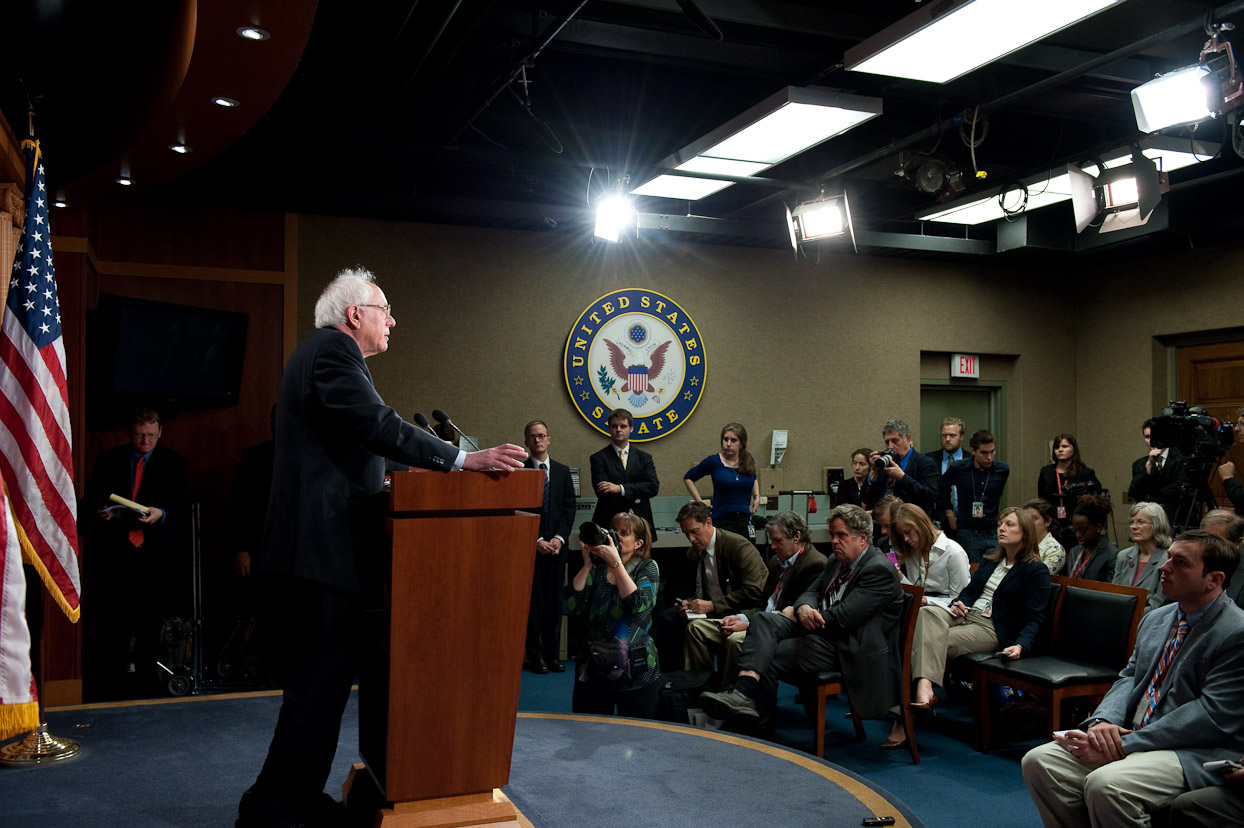 Read more about the article Press Conference on Fed Amendment Passage